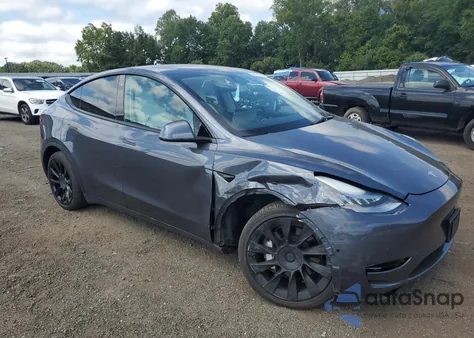 2021 Tesla Model Y z USA, uszkodzony, nr VIN 5YJYGDEE9MF123958